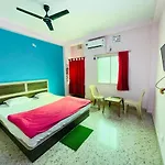 Hotel Falcon House ! Puri