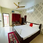 Hotel Lovely Star Inn ! Puri