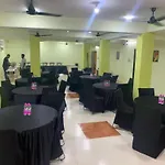 Hotel Asish Puri -All Room Park View -Near-And-Near Temple Fully-Air-Condition-With-All-Luxury-&-Spacious-Room-Attached-Balcony - Prime-Location-Wifi-Restaurant-And-Parking-Facilities