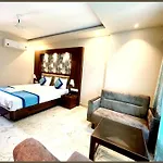 A-P Hotel Near-Golden-Sea-Beach-And Temple-With-Lift-Wifi-Restaurant-Breakfast Included