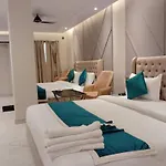 Sea View Hotel Dreamland Near Jagannath Temple - Lift-Wifi-Parking And Restaurant Facilities - All Room Sea Facing With Attached Balcony - Top Rated Luxuary Hotel In Puri