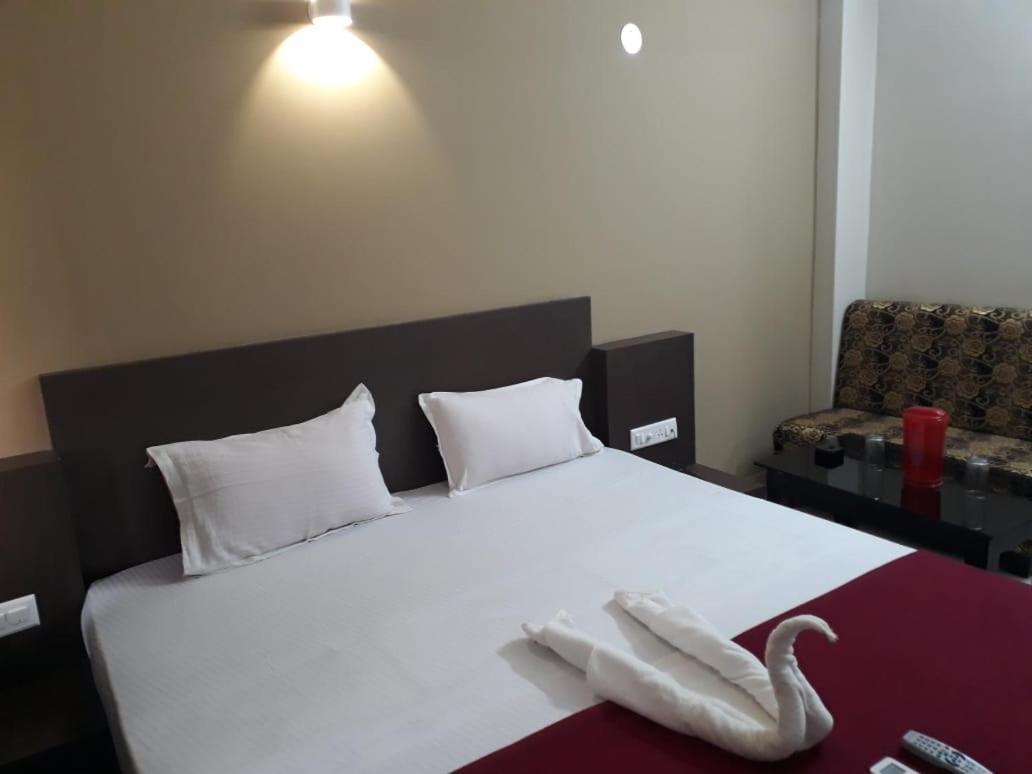 Hotel Goroomgo Uk Palace
