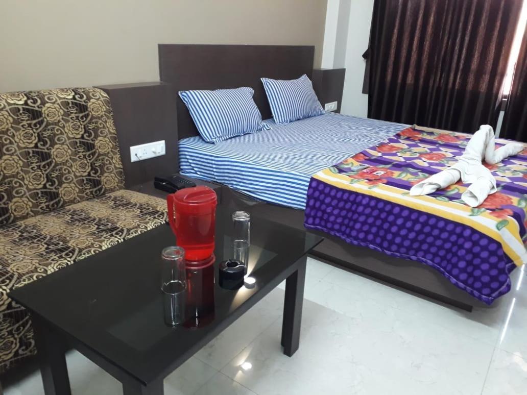Goroomgo Uk Palace 3* Puri
