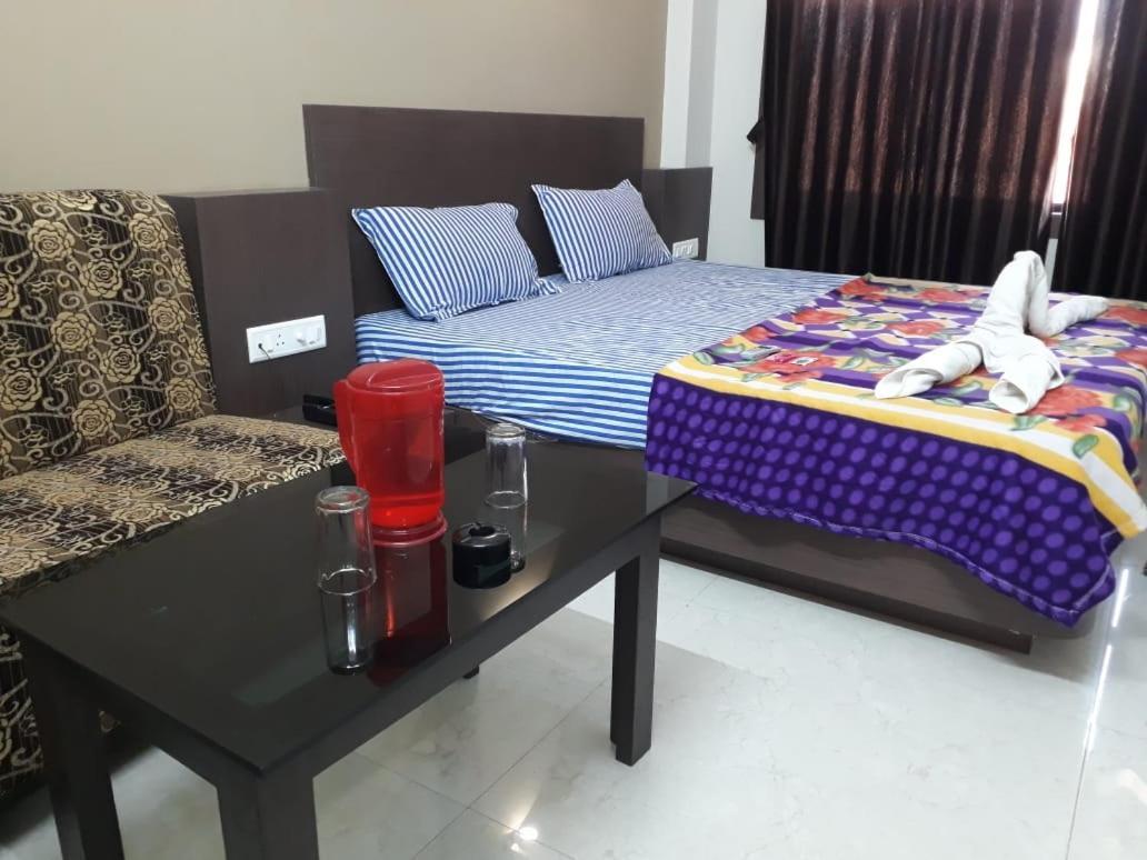 Hotel Goroomgo Uk Palace 3*