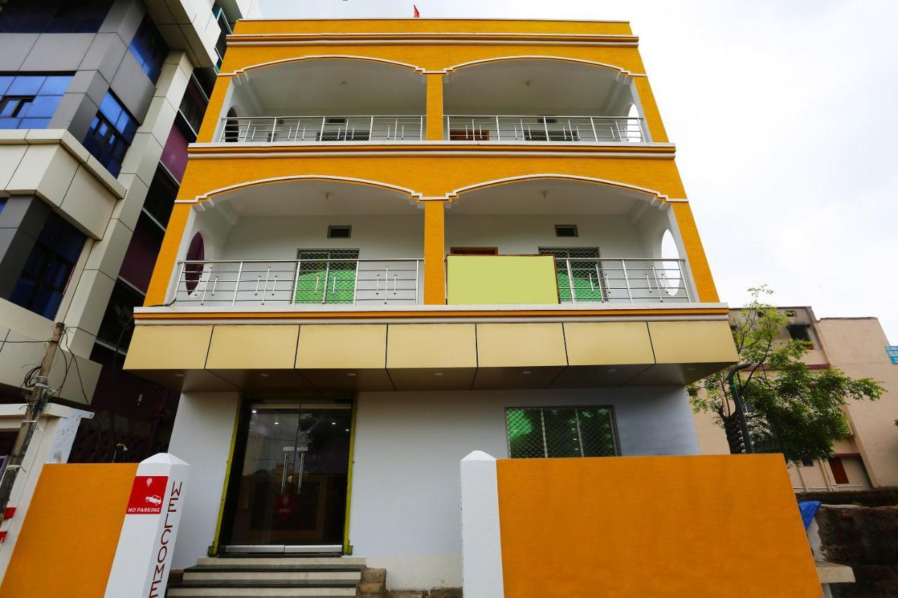 Oyo 9197 Krishna Residency Hotel