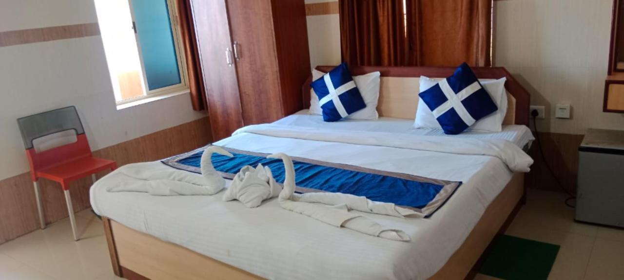 Goroomgo Star Sea View