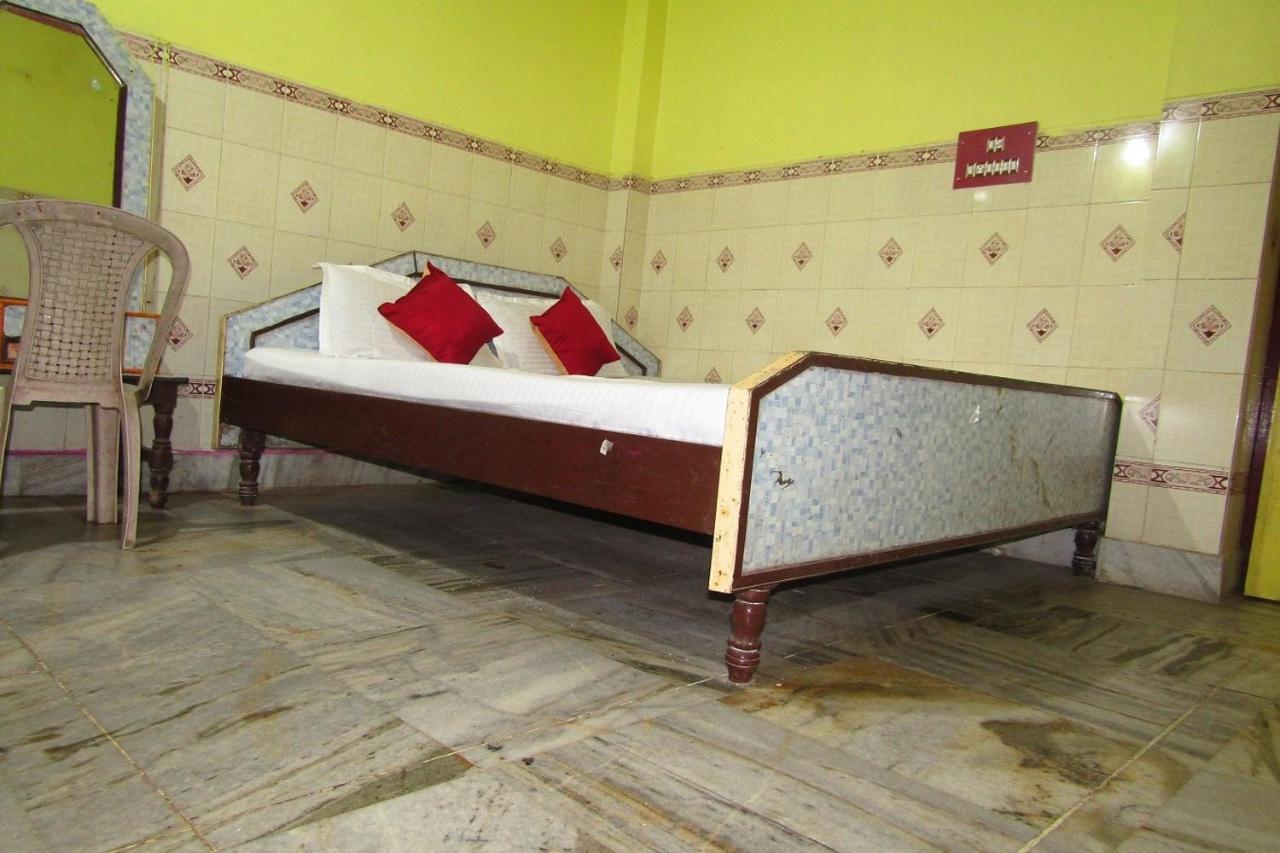 Goroomgo Neelachal Grand Road Puri