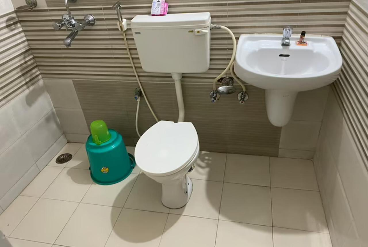 Hotel Goroomgo Deep Ganga Near Sea