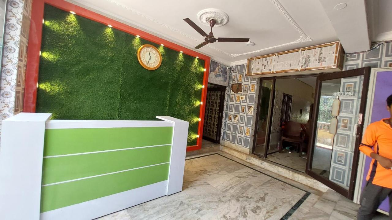 Hotel Goroomgo New Ashok Royal Puri