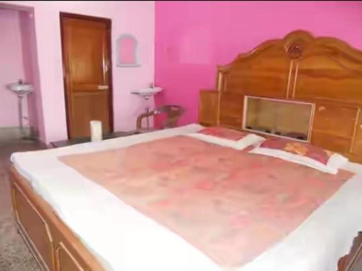 Hotel Goroomgo Basera Near Sea Puri