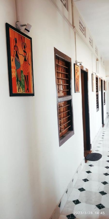 Bhuban Mohan Guest house *