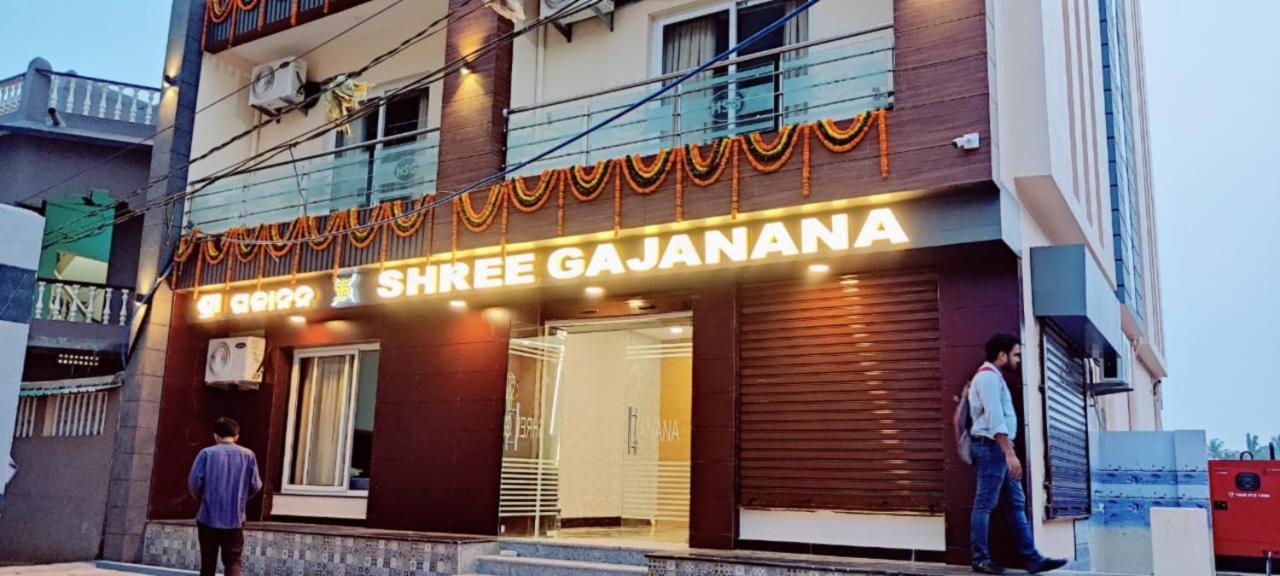 Hotel Goroomgo Shree Gajanana Near Sea 3*