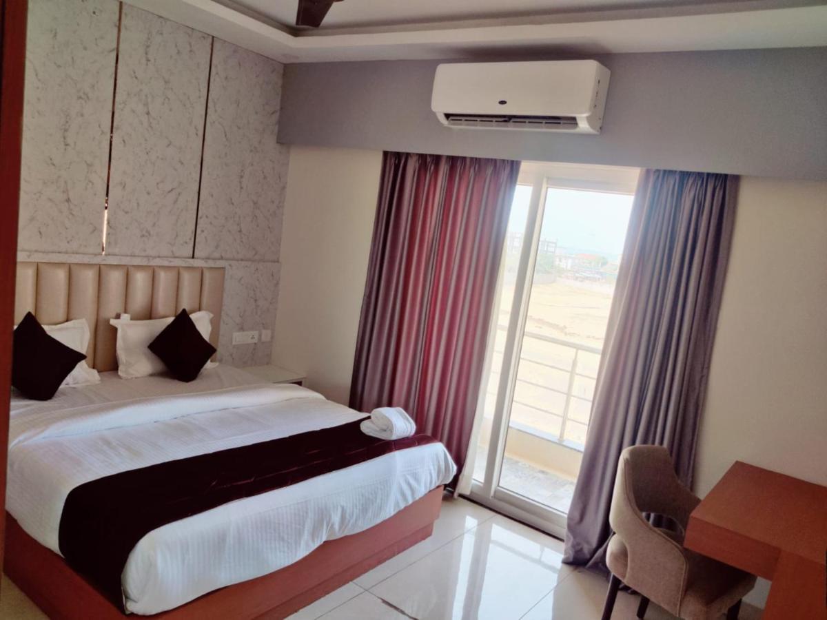Hotel Goroomgo Shree Gajanana Near Sea 3*
