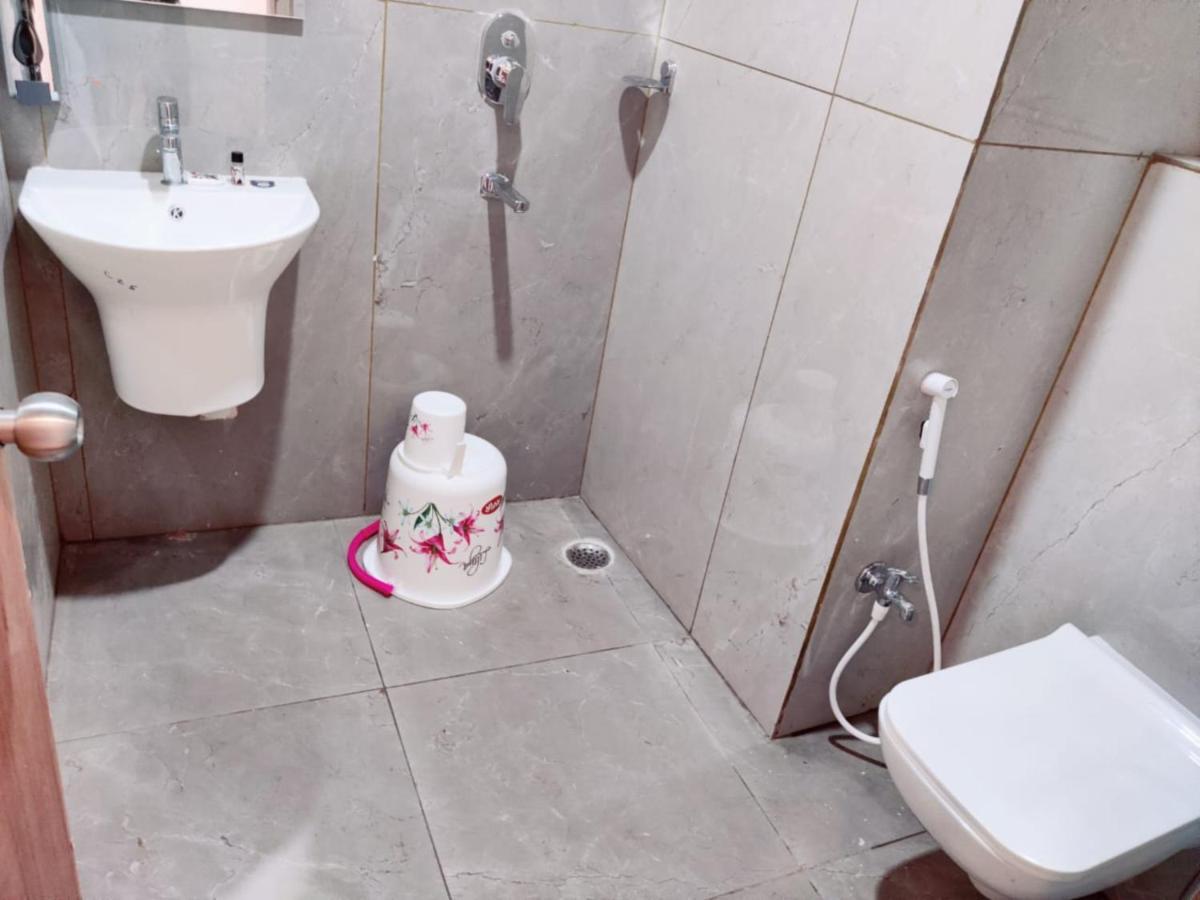 Goroomgo Shree Gajanana Near Sea Hotel 3*