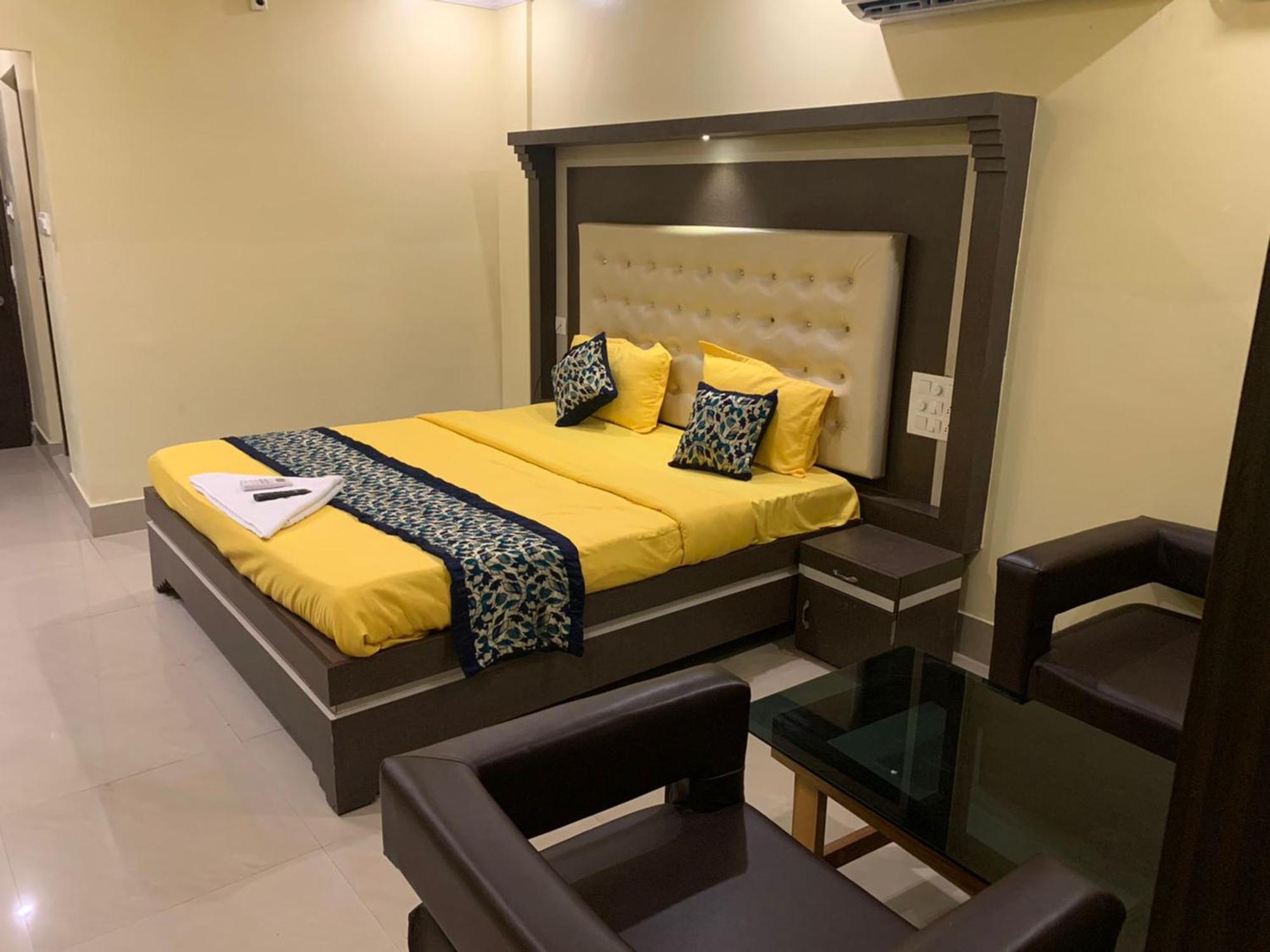 Luxury Sea View - Bollywood 2 Beach View হোটেল বলিউড 2 বিচ ভিউ পুরী- Fully-air-conditioned-hotel Card Payment Accepted Near-sea-beach-&-temple With-wifi-parking-and Restaurant-availability- All Side Sea View - Book Now Hotel Puri