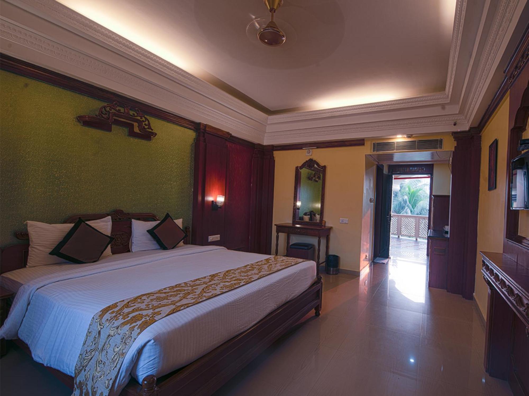 Nrs Royal Palace 4*
