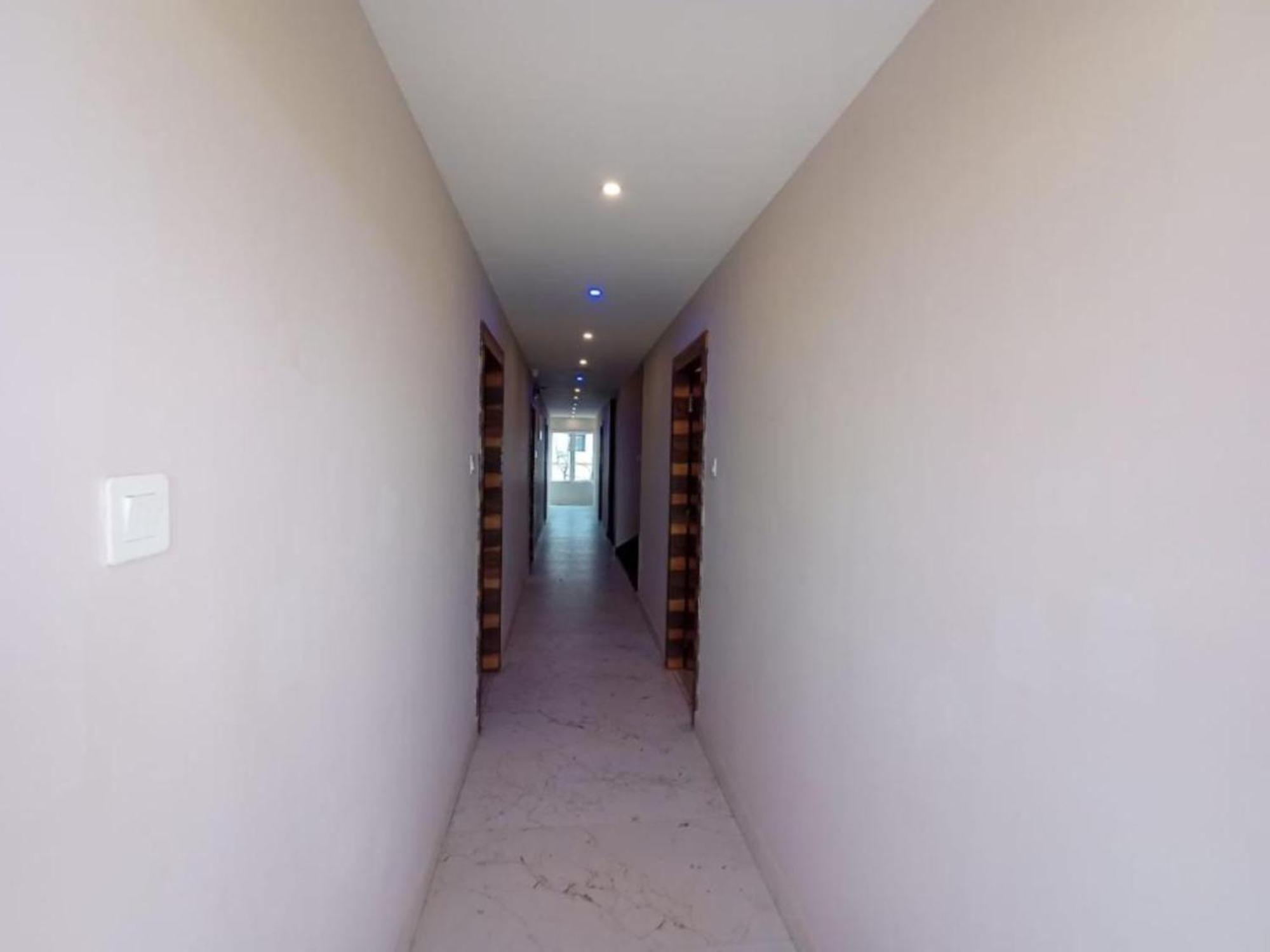 Hotel Park View - Lift Facilities- Near Sea Choice Of Travellers By Morservices