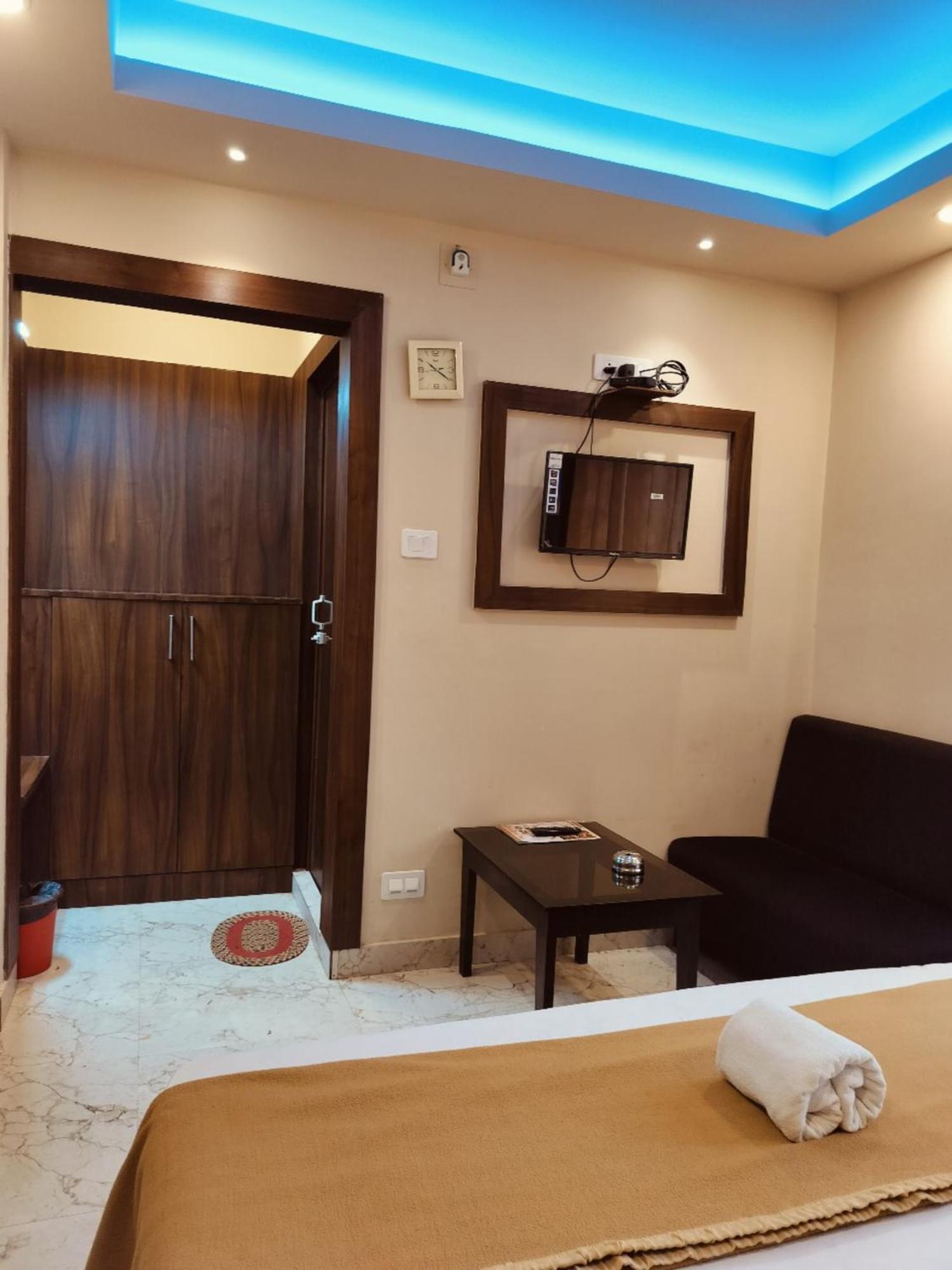 Hotel Park View - Lift Facilities- Near Sea Choice Of Travellers By Morservices 3*