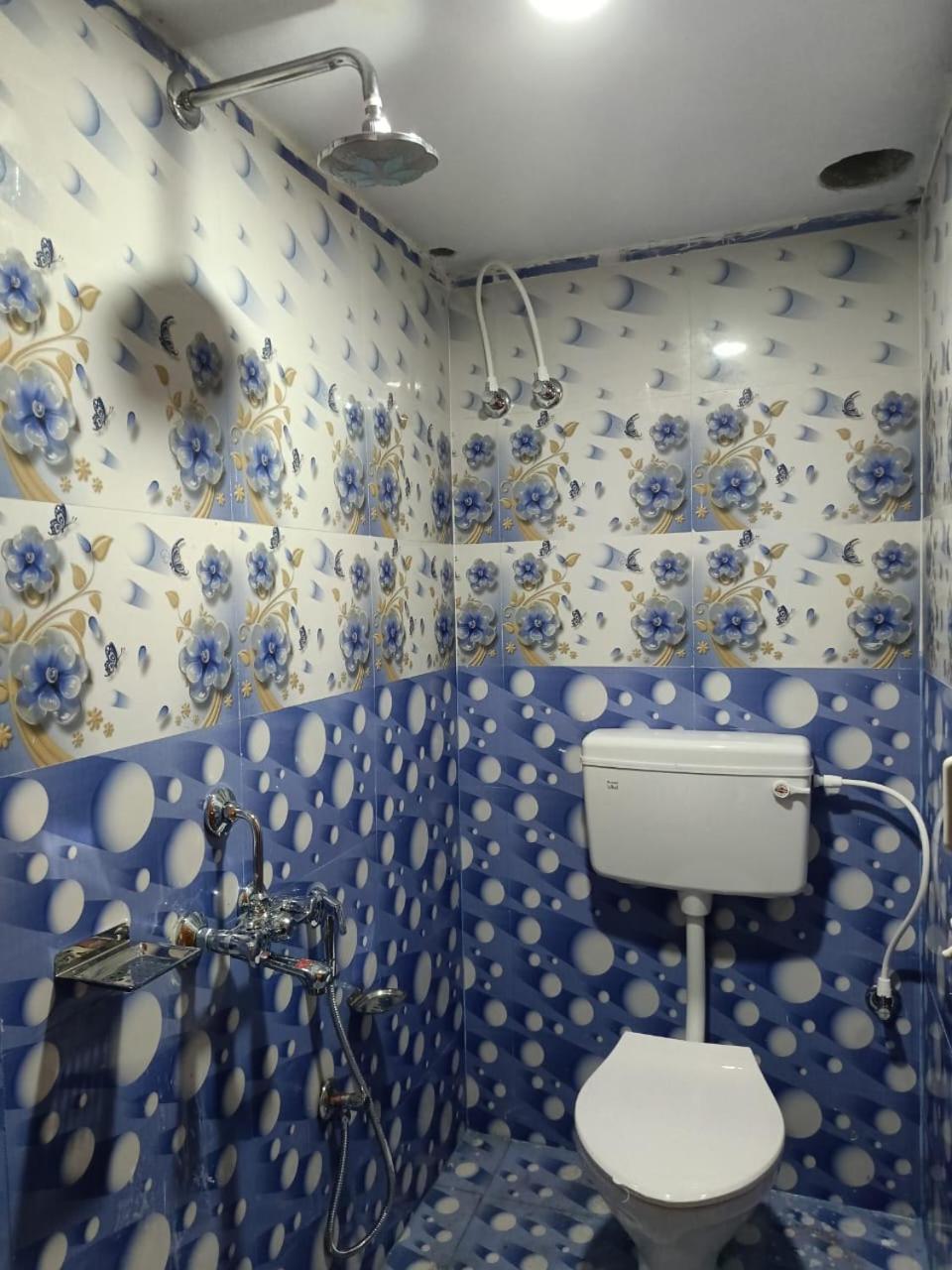 Guest house Jharana Puri