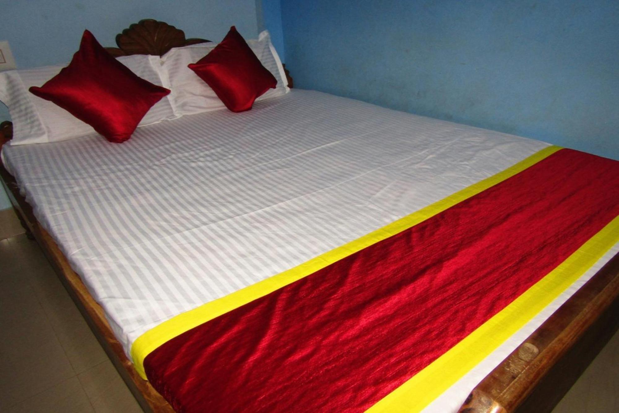 Star Lodge-near Temple-best Choice Of Travellers By Morservices Puri