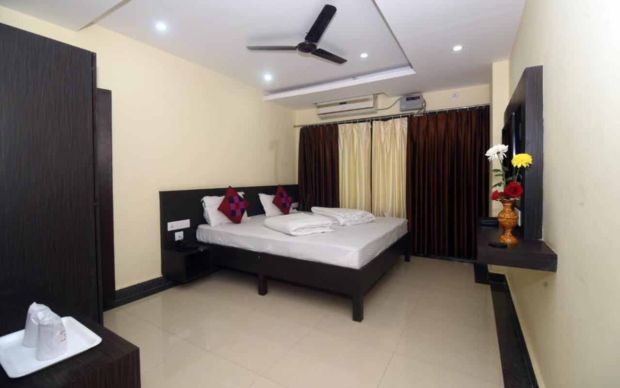 Light House Hotel 2*