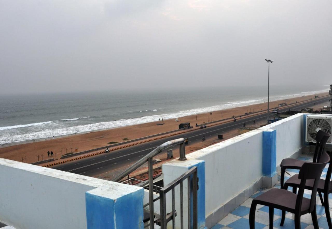 Light House Hotel 2*