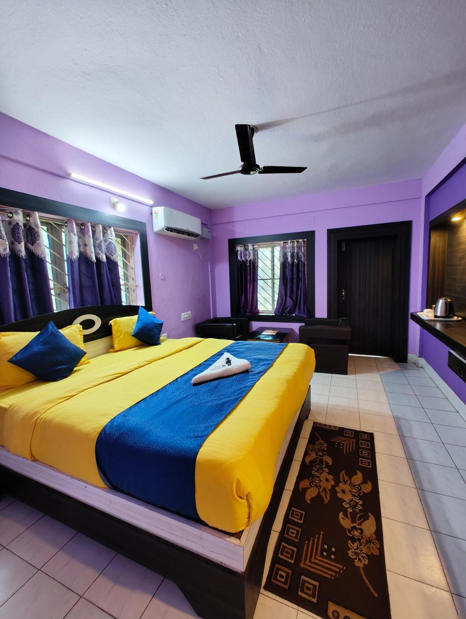 Luxury Sea View - Bollywood 2 Beach View হোটেল বলিউড 2 বিচ ভিউ পুরী- Fully-air-conditioned-hotel Card Payment Accepted Near-sea-beach-&-temple With-wifi-parking-and Restaurant-availability- All Side Sea View - Book Now Puri