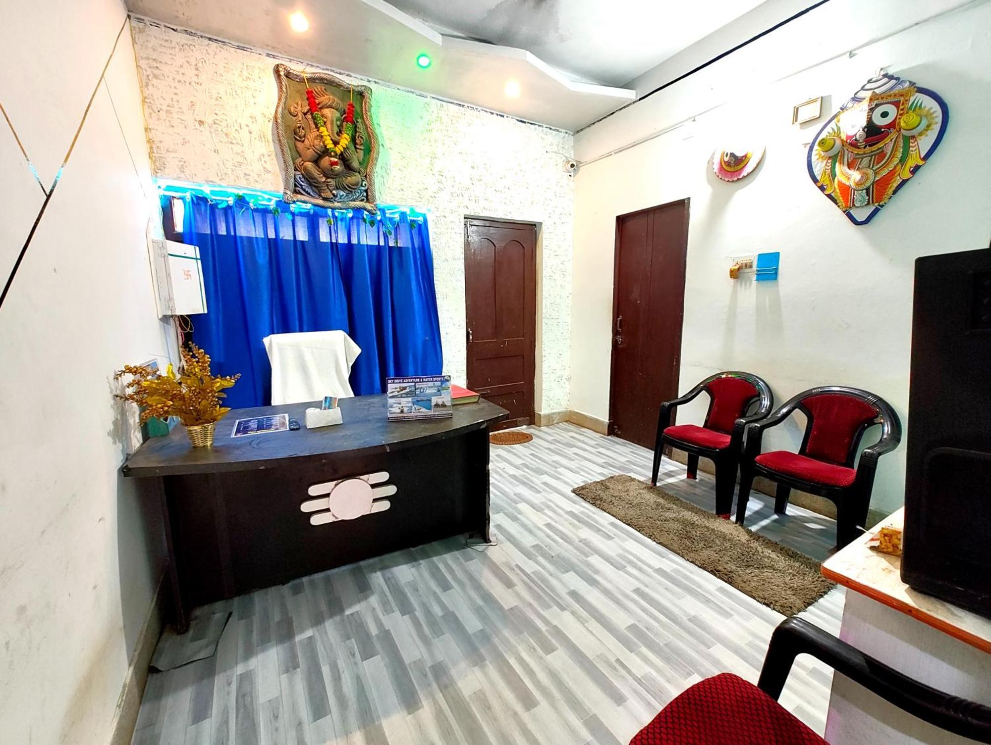 Hotel Goroomgo Jk ! গোরুমগো জে কে ইন পুরী - Sea-view-room - All-room-attached-balcony-with-kitchen-wifi-restaurant-and-parking-facilities-prime-location-best Selling In 3*