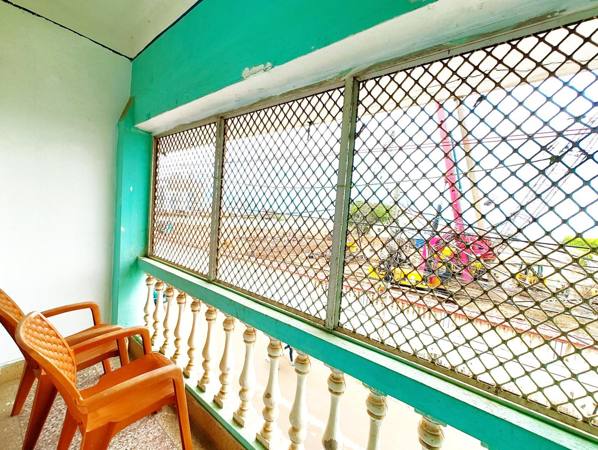 Goroomgo Jk ! গোরুমগো জে কে ইন পুরী - Sea-view-room - All-room-attached-balcony-with-kitchen-wifi-restaurant-and-parking-facilities-prime-location-best Selling In 3* Puri