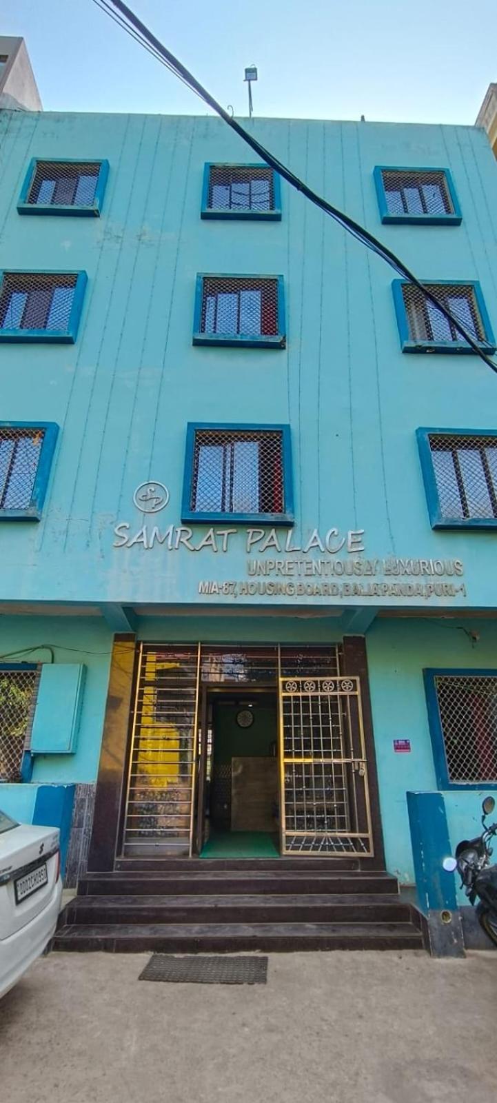 Mor Samrat Palace-পুরী সমুদ্র সৈকত এবং মন্দিরের কাছে হোটেল সম্রাট প্যালেস পারিবারিক হোটেল- Near Sea Beach And Temple Best Selling & Best Choice Of Travellers 3*