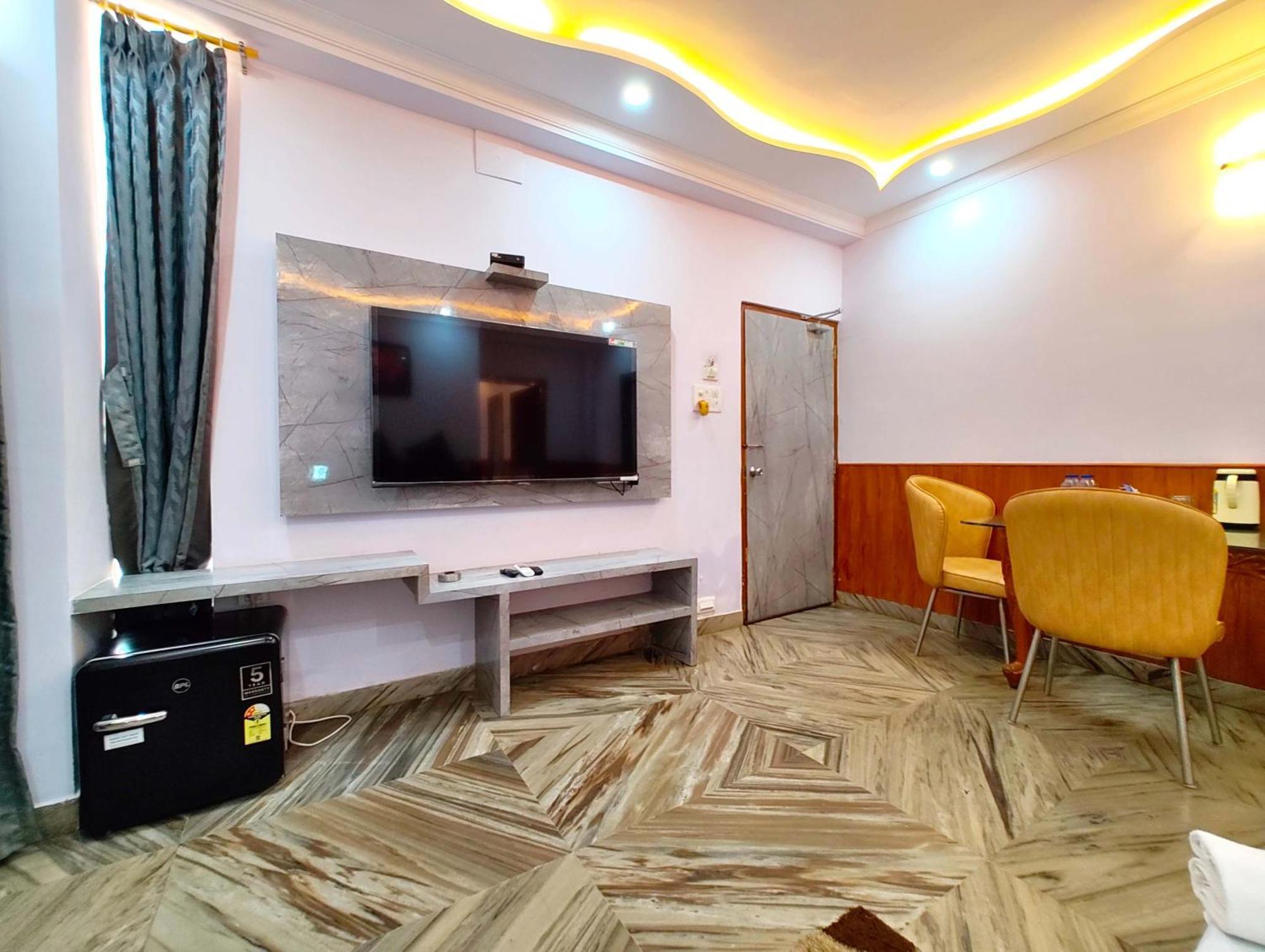 Sea View Hotel Dreamland Near Jagannath Temple - Lift-Wifi-Parking And Restaurant Facilities - All Room Sea Facing With Attached Balcony - Top Rated Luxuary Hotel In Puri Hotel 4*