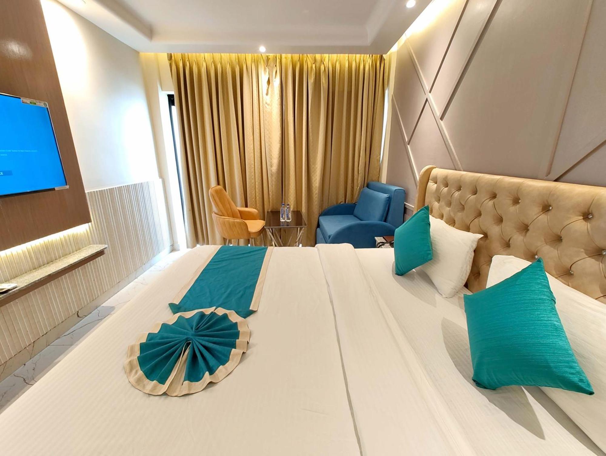 Sea View Hotel Dreamland Near Jagannath Temple - Lift-Wifi-Parking And Restaurant Facilities - All Room Sea Facing With Attached Balcony - Top Rated Luxuary Hotel In Puri 4* Puri