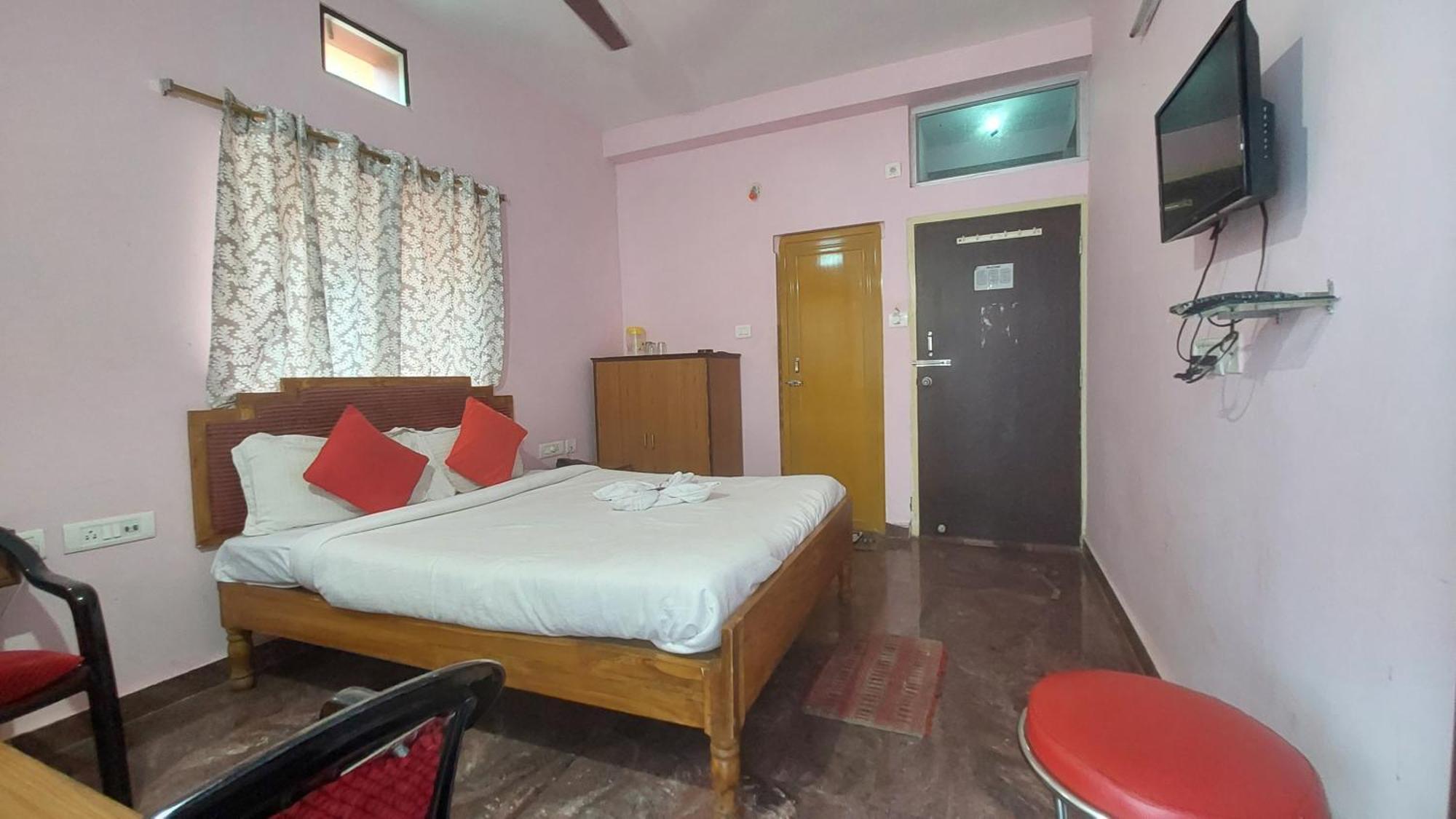 Planet 9 Near Sea Beach Best Choice Of Travellers By Morservices 3* Puri