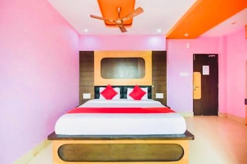 Hotel Galaxy International ! - Shriyash Group Puri