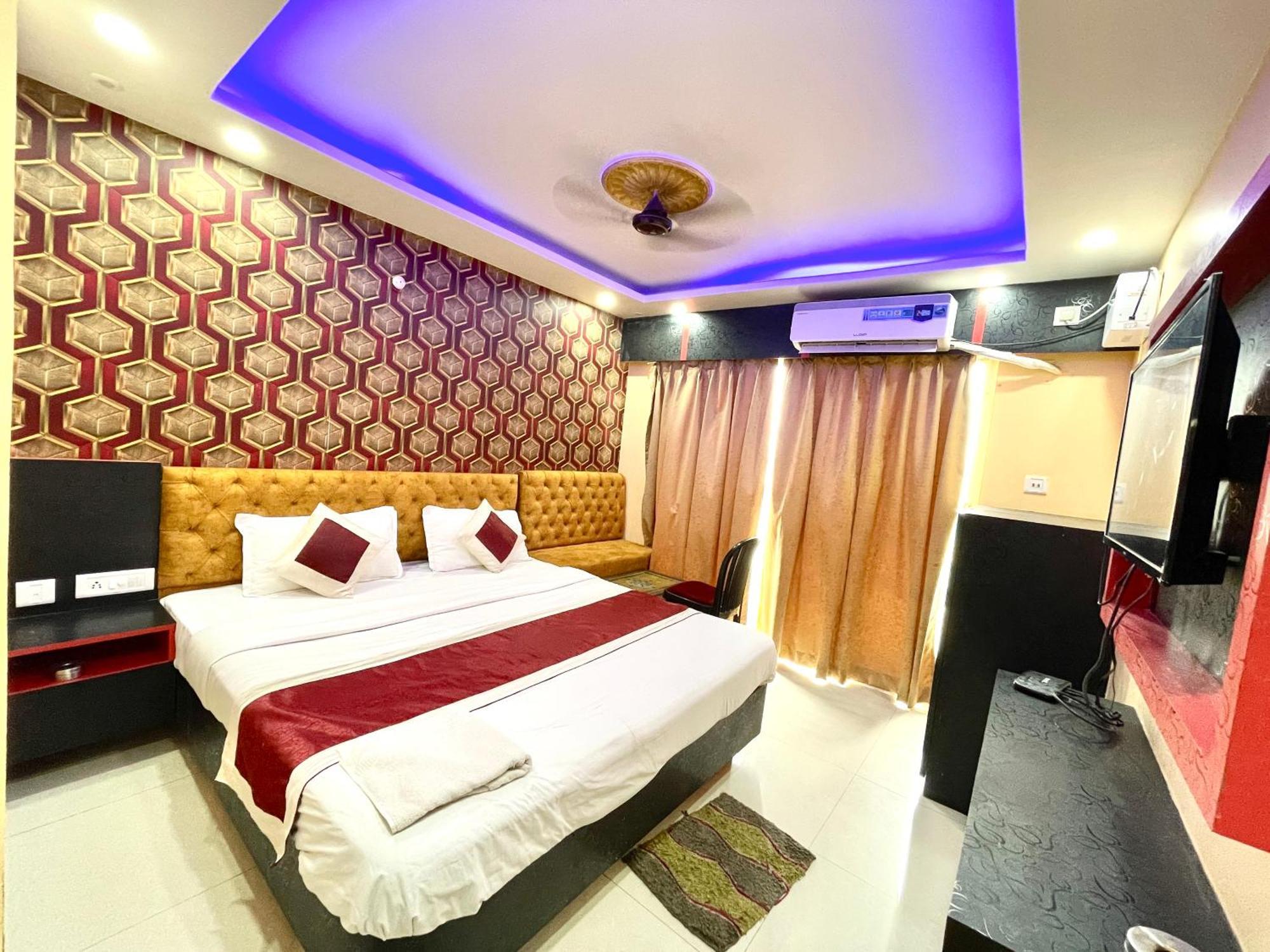 Seven By Seven Group Hotel