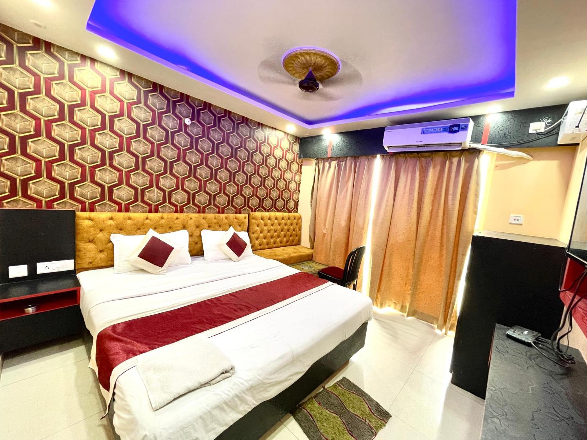 Seven By Seven Group 3* Puri