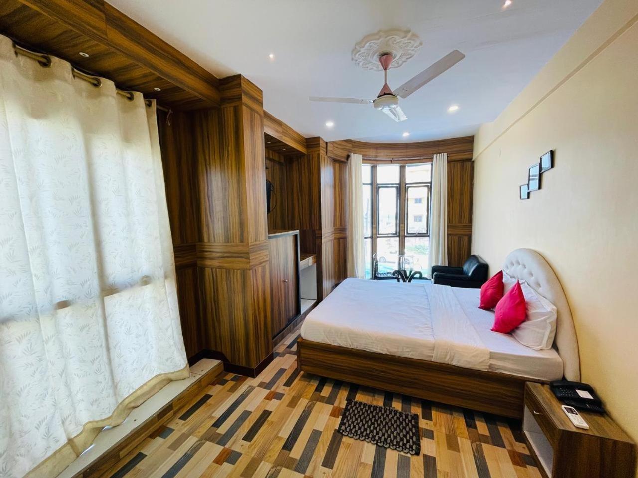 Hotel Rupashree Bangala ! - Shriyash Group