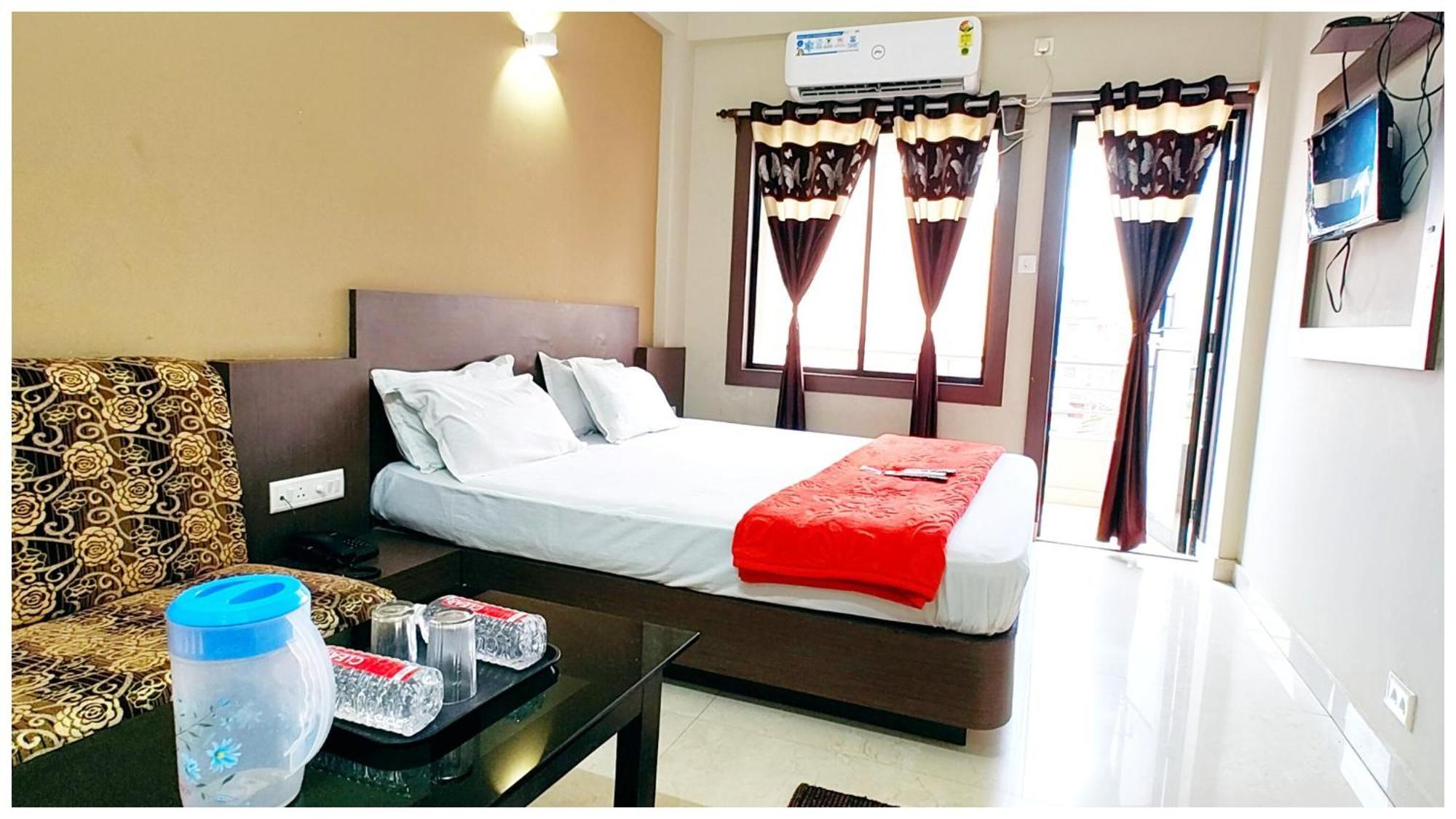 Sea Beach U-k Near Sea Beach And Temple Hotel 4*