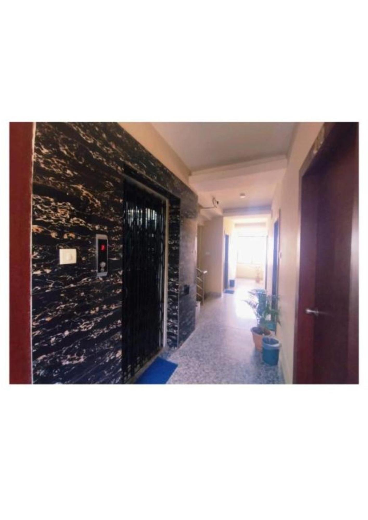 Uk Palace Near Sea Sea View - Luxury & Spacious - Near Temple With Prime Location Wifi- Lift And Parking Facilities - Book Now Puri
