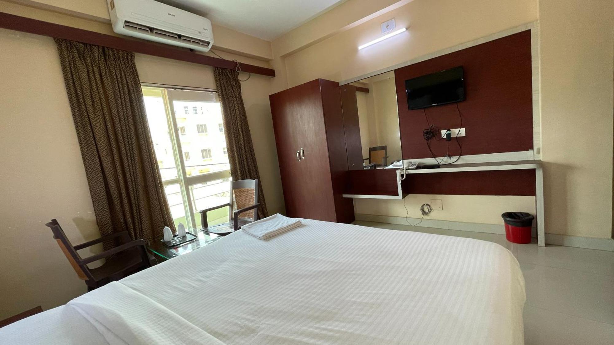 A-p Near-golden-sea-beach-and Temple-with-lift-wifi-restaurant-breakfast Included 3* Puri
