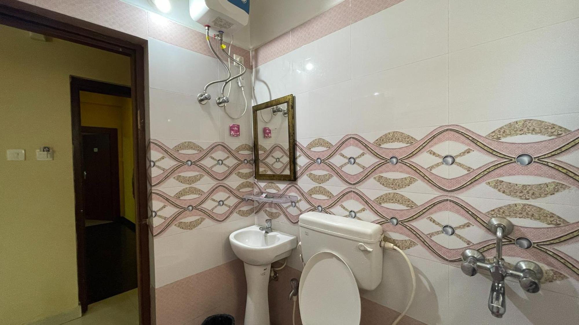 A-p Near-golden-sea-beach-and Temple-with-lift-wifi-restaurant-breakfast Included Hotel Puri