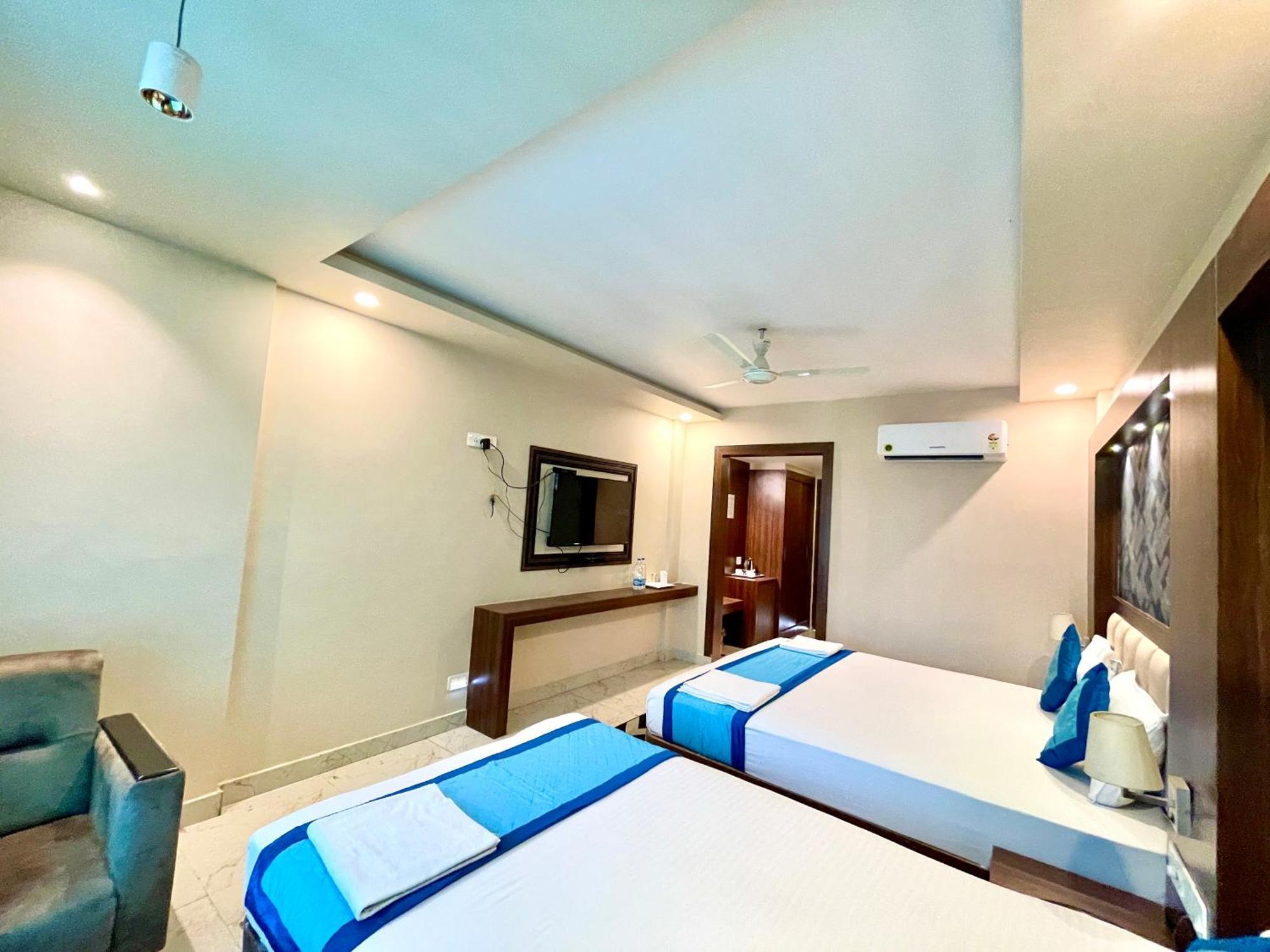 Golden New-ambika -palace,puri Hotel