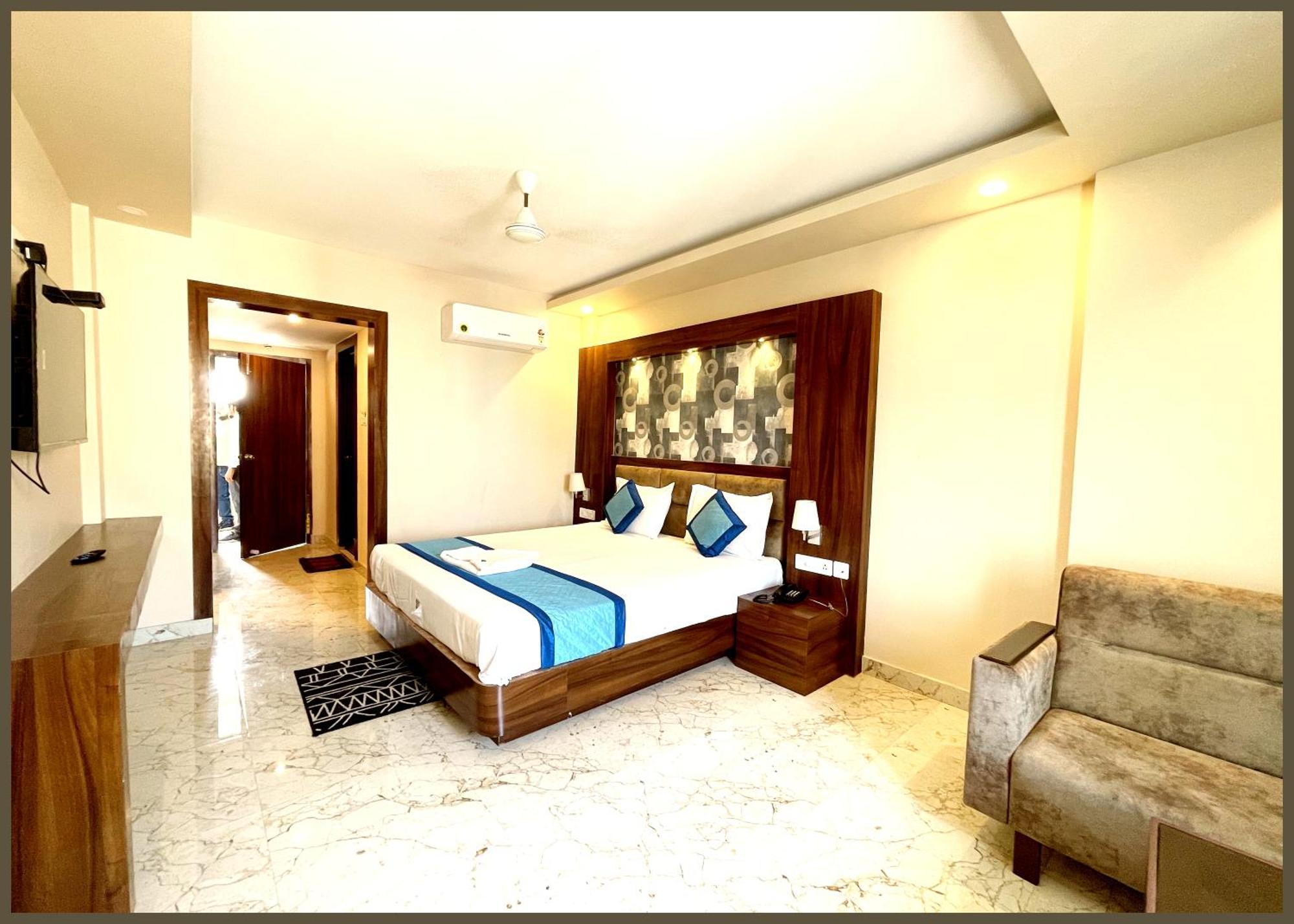 A-p Near-golden-sea-beach-and Temple-with-lift-wifi-restaurant-breakfast Included Hotel Puri