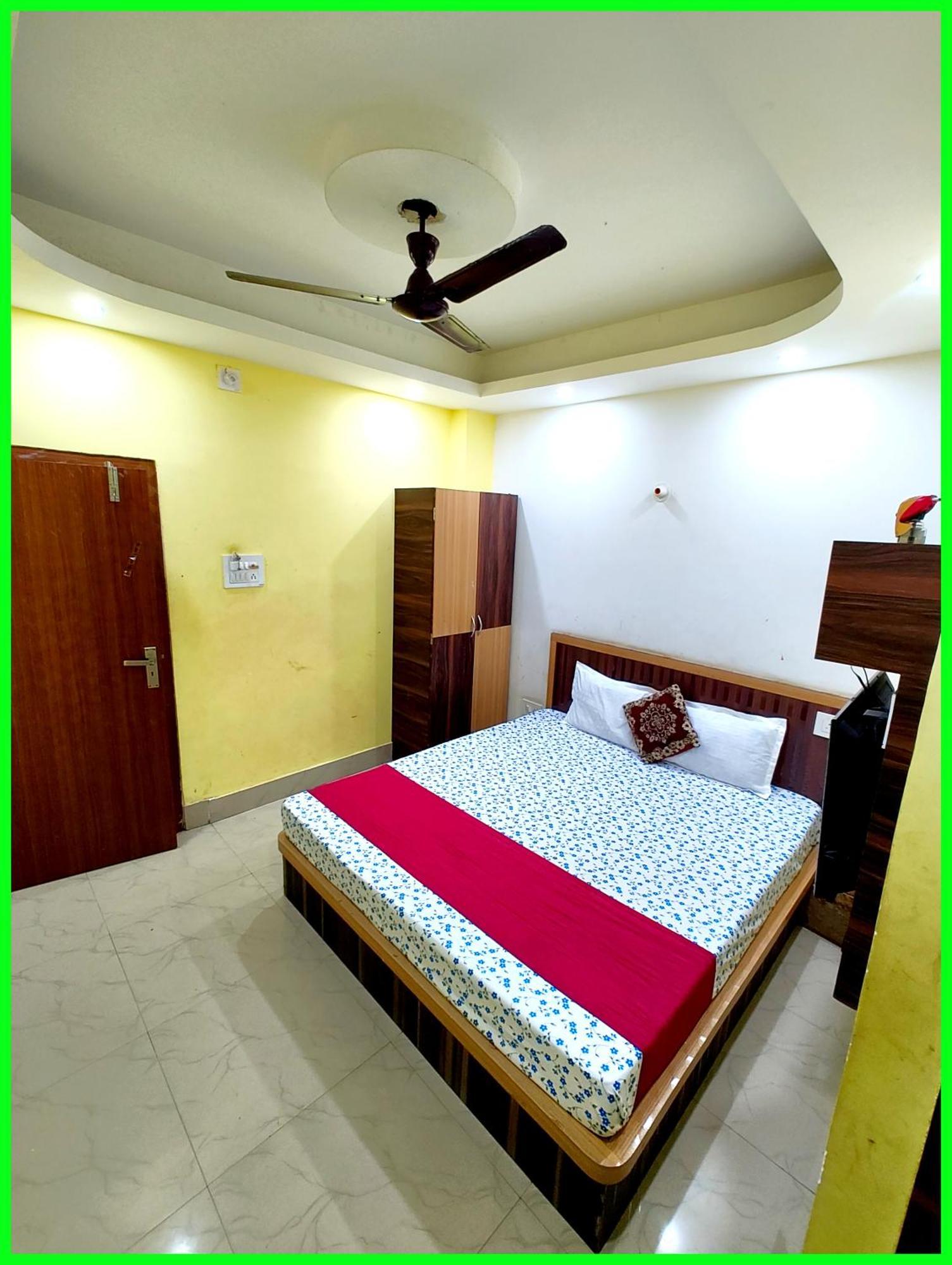 Hotel Sashi Near Sea And Jagannath Temple - Fully Air Conditioned - Prime Location Spacious - A Premium In Puri