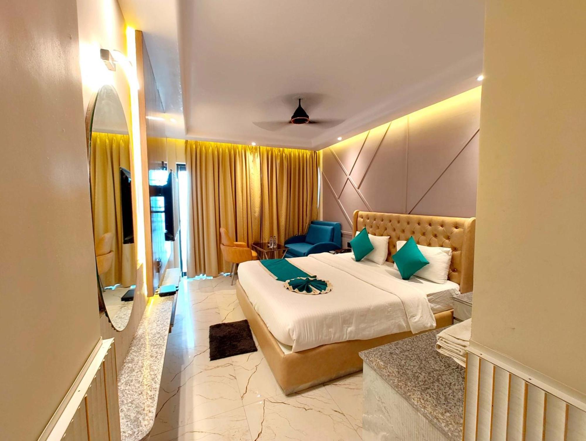 Sea View Hotel Dreamland Near Jagannath Temple - Lift-Wifi-Parking And Restaurant Facilities - All Room Sea Facing With Attached Balcony - Top Rated Luxuary Hotel In Puri Puri