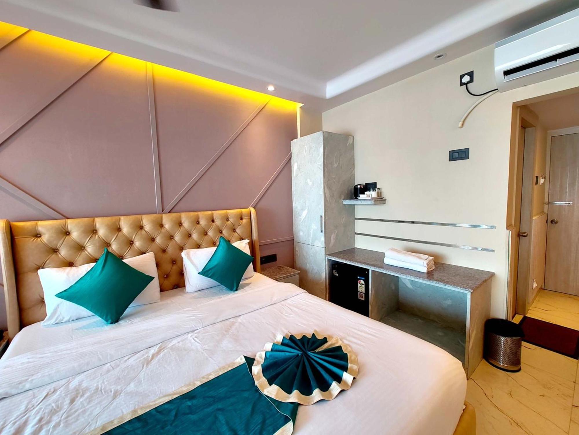 Hotel Sea View Hotel Dreamland Near Jagannath Temple - Lift-Wifi-Parking And Restaurant Facilities - All Room Sea Facing With Attached Balcony - Top Rated Luxuary Hotel In Puri 4*