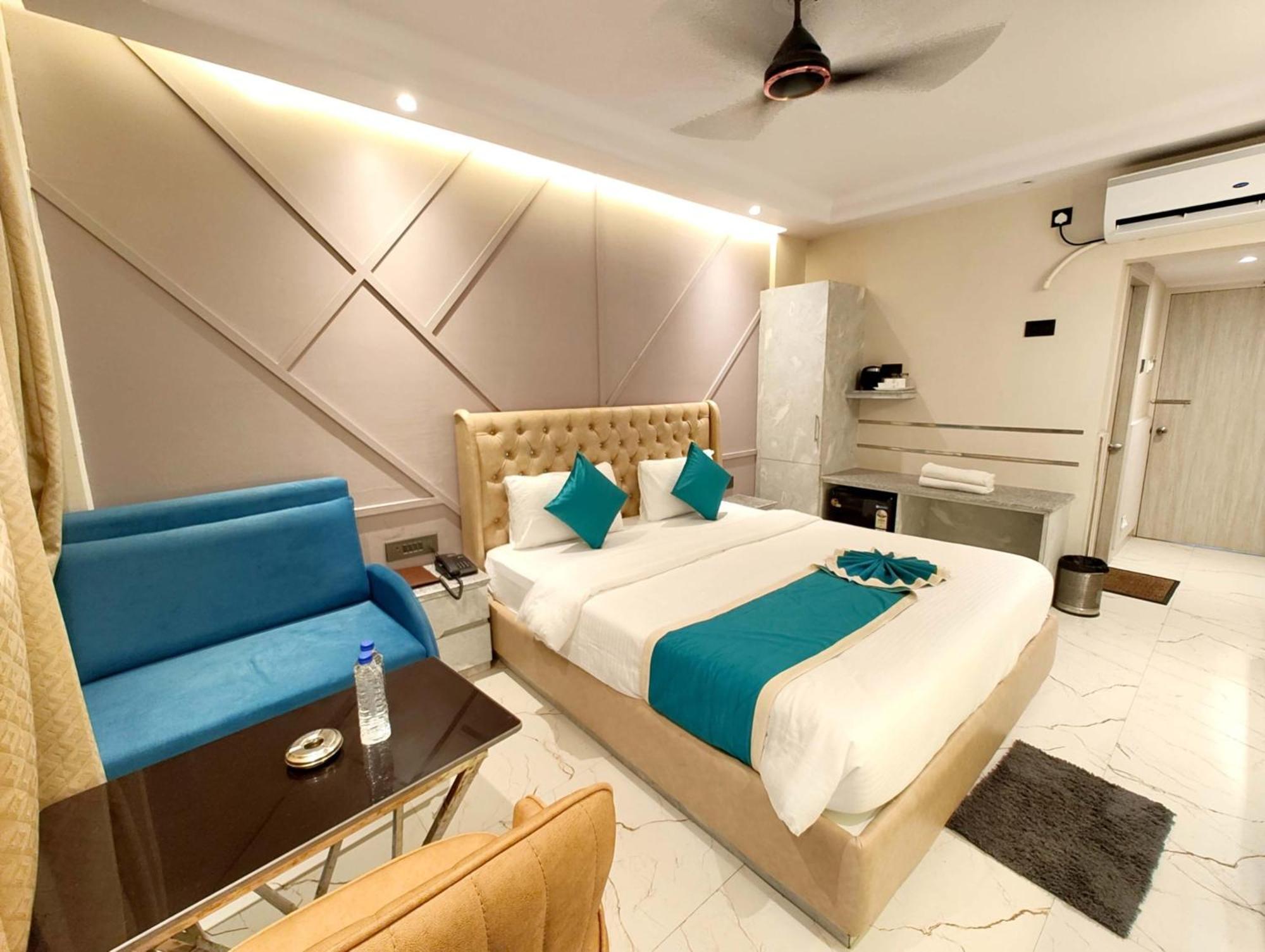Sea View Hotel Dreamland Near Jagannath Temple - Lift-Wifi-Parking And Restaurant Facilities - All Room Sea Facing With Attached Balcony - Top Rated Luxuary Hotel In Puri 4*