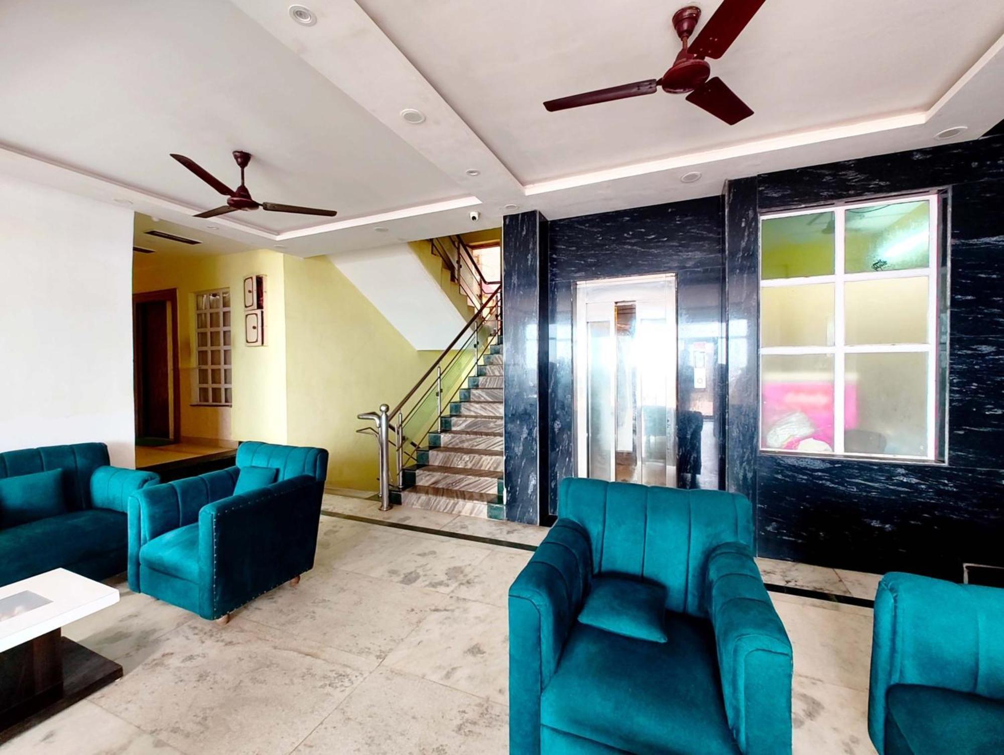 Sea View Hotel Dreamland Near Jagannath Temple - Lift-Wifi-Parking And Restaurant Facilities - All Room Sea Facing With Attached Balcony - Top Rated Luxuary Hotel In Puri 4* Puri