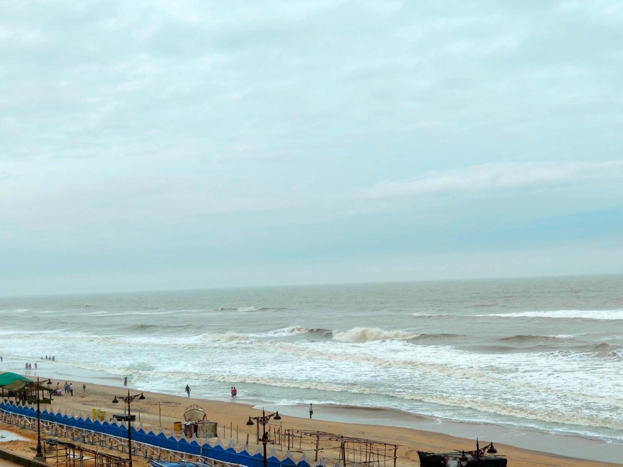 Hotel Sea View Hotel Dreamland Near Jagannath Temple - Lift-Wifi-Parking And Restaurant Facilities - All Room Sea Facing With Attached Balcony - Top Rated Luxuary Hotel In Puri