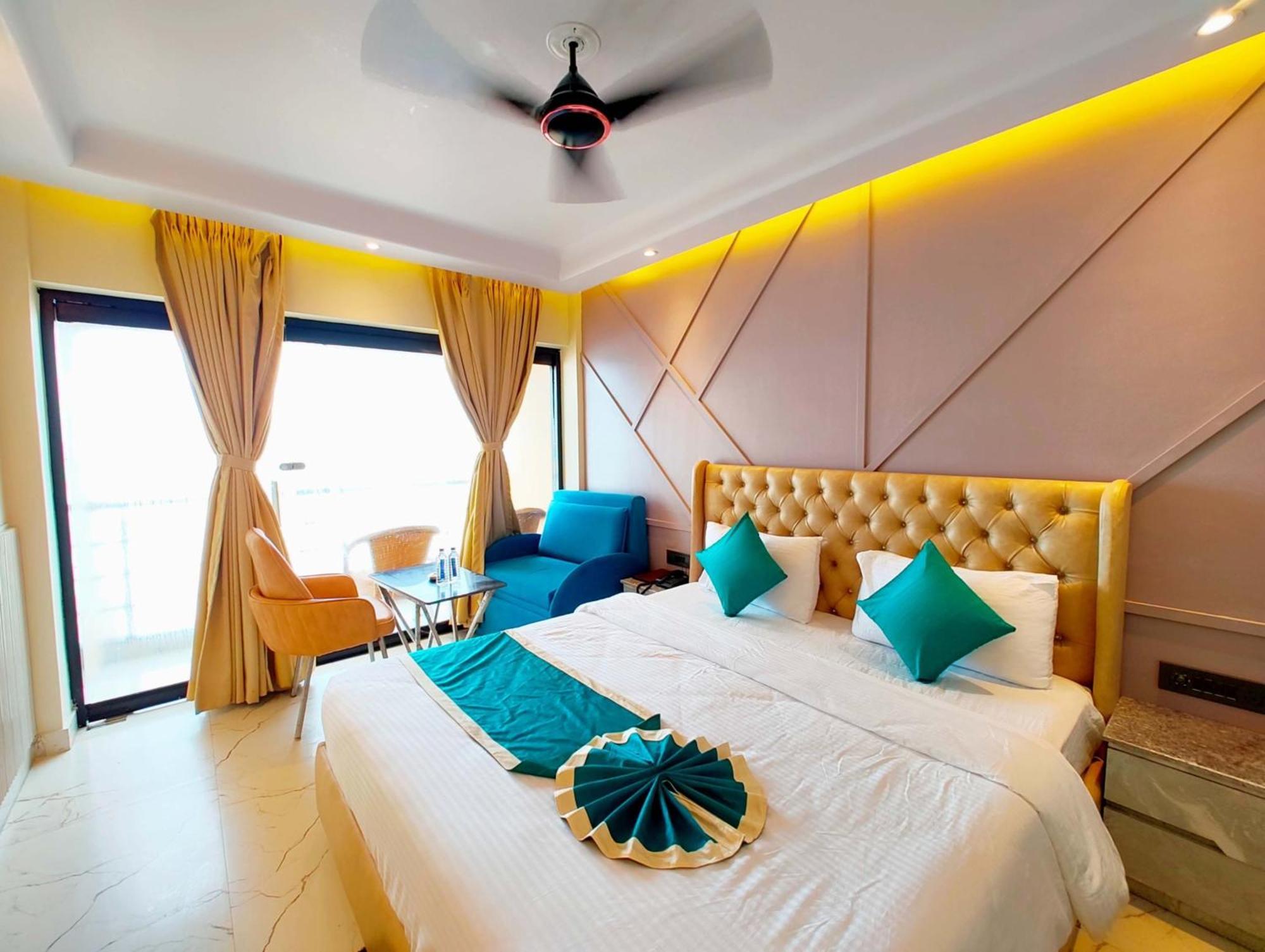 Sea View Hotel Dreamland Near Jagannath Temple - Lift-Wifi-Parking And Restaurant Facilities - All Room Sea Facing With Attached Balcony - Top Rated Luxuary Hotel In Puri Hotel Puri